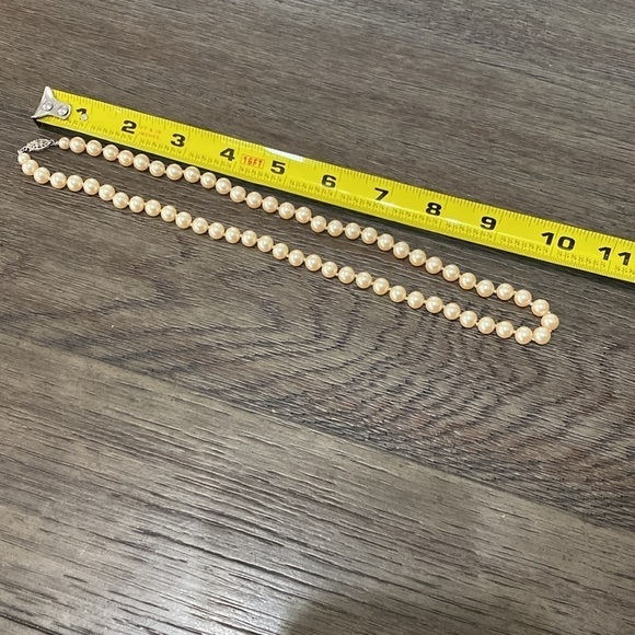 VINTAGE yellow pearl necklace - Picture 3 of 9